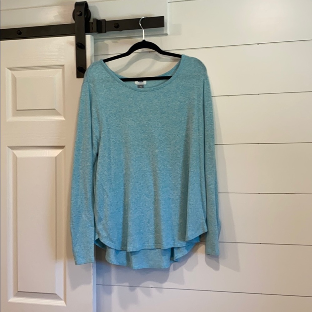 old navy long sleeve tee/sweatshirt